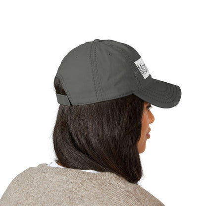 Mommin' Distressed Dad Hat — Embroidered Casual Mom Cap