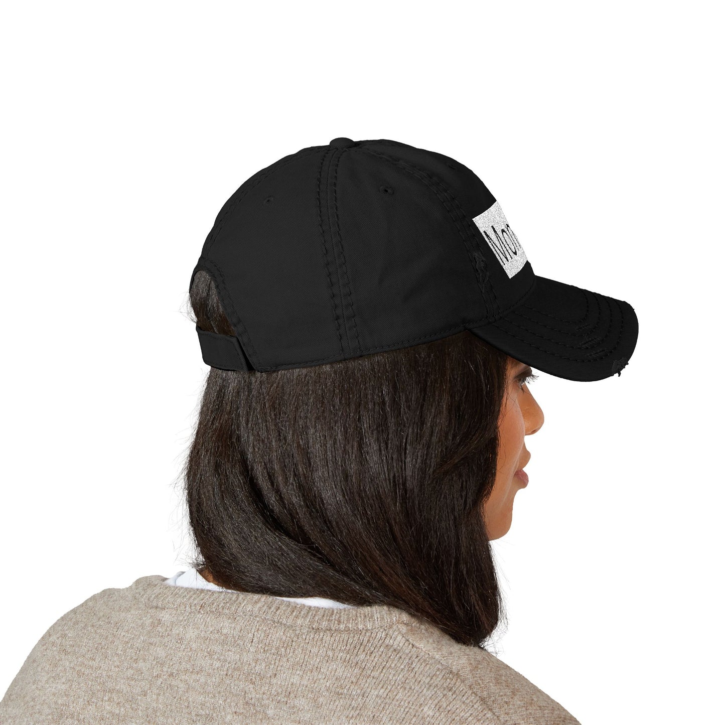 Mommin' Distressed Dad Hat — Embroidered Casual Mom Cap